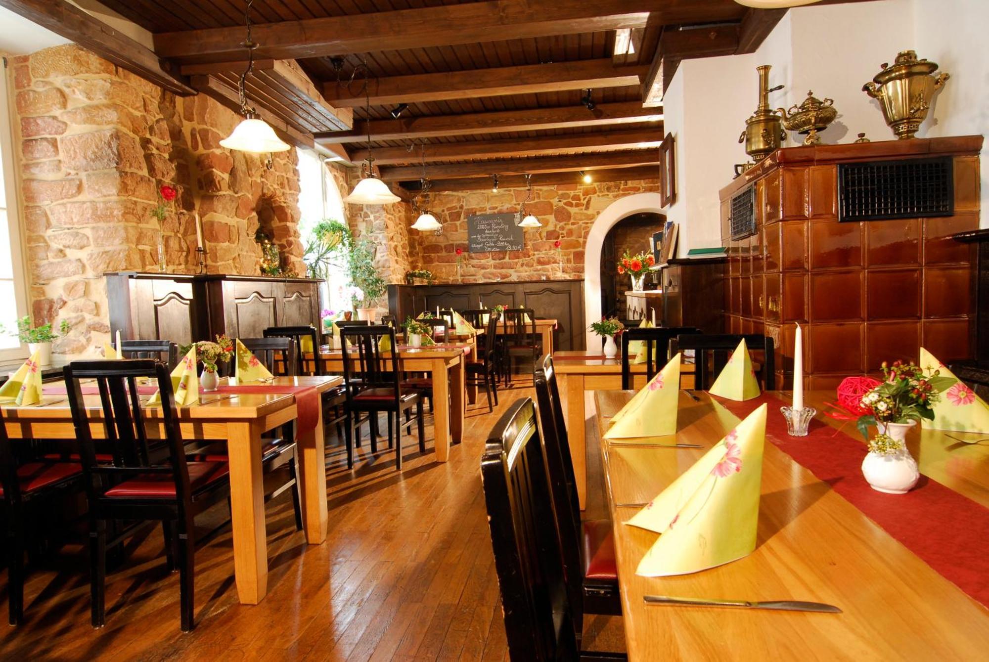 מלון זארבורג Wirtshaus Zum Pferdemarkt מראה חיצוני תמונה